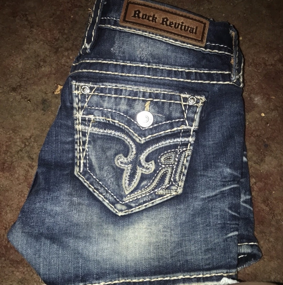 NWOT ROCK REVIVAL Shorts 26